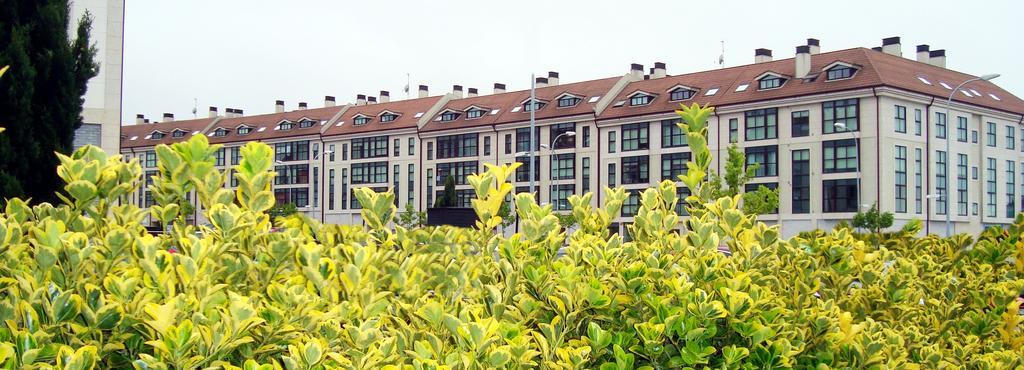Apartamentos LÓRIEN Milladoiro Habitación foto